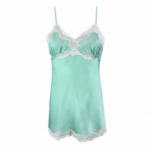 Gold Hawk Silk V-Back Lace
Chemise  NWT Small